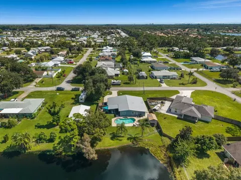 6005 Lantana Dr, Fort Pierce, FL 34951