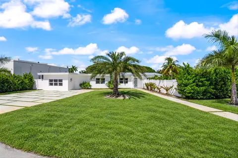 209 NE 27th Dr, Wilton Manors, FL 33334