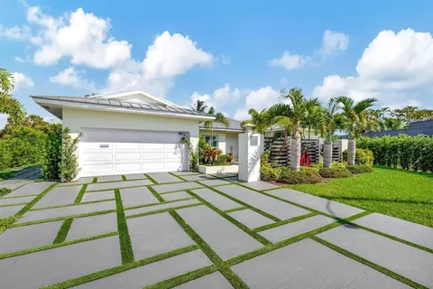 4907 Holly Dr, Tamarac, FL 33319