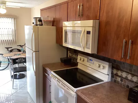 Kitchen - 13941 Nesting Way #C, Delray Beach, FL 33484 photo 3 of 3