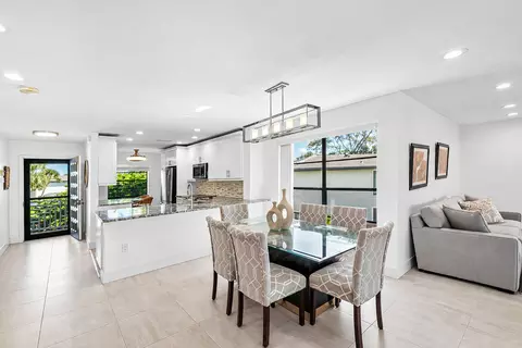 21 Southport Ln #B, Boynton Beach, FL 33436