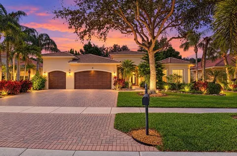 6940 Balboa Island Ct, Delray Beach, FL 33446
