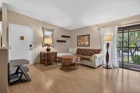 9716 S Belfort Cir #209, Tamarac, FL 33321