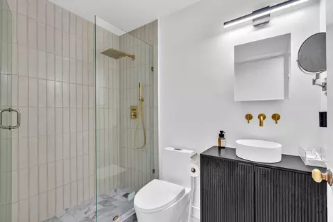Bath - 82 Baytree Cir, Boynton Beach, FL 33436 photo 4 of 5