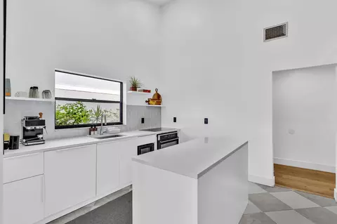 Kitchen - 82 Baytree Cir, Boynton Beach, FL 33436 photo 2 of 6