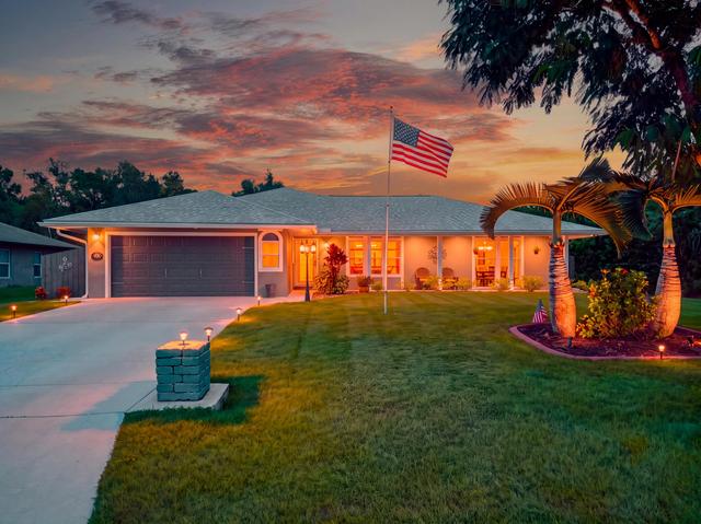 755 SW Tupper Ln, Port Saint Lucie, FL 34953