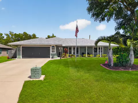 755 SW Tupper Ln, Port Saint Lucie, FL 34953