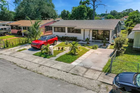 1946 NW 152nd Ter, Miami Gardens, FL 33054
