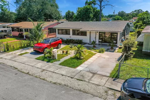 1946 NW 152nd Ter, Miami Gardens, FL 33054