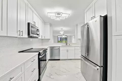 15324 Lakes Of Delray Blvd #105, Delray Beach, FL 33484