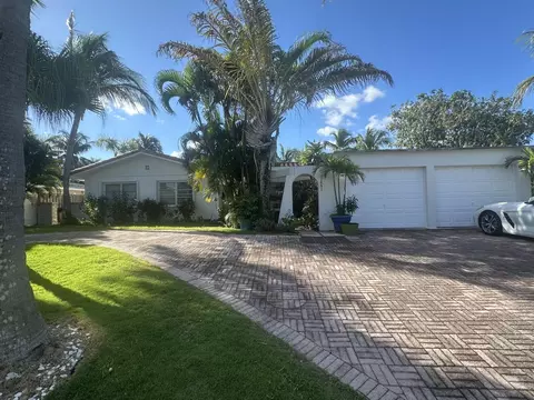 1251 Manor Dr, Singer Island, FL 33404