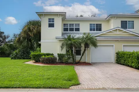 2551 Creekside Dr, Fort Pierce, FL 34981