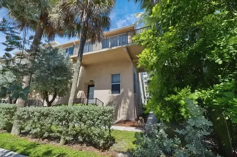 840 SE 20th Ave, Deerfield Beach, FL 33441