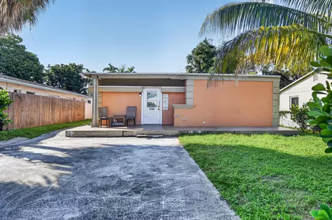 1336 Longwood St, West Palm Beach, FL 33401