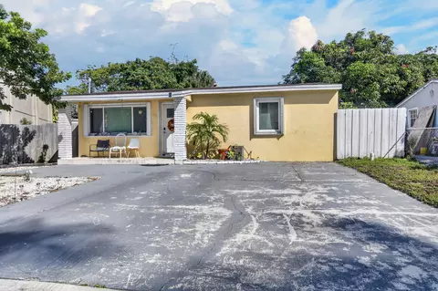 1335 Wellington St, West Palm Beach, FL 33401
