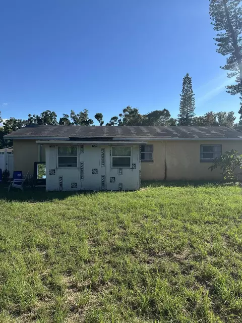 2941 47th Ave S, Saint Petersburg, FL 33712