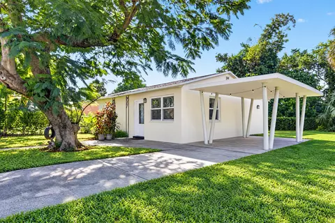 1340 Longwood St, West Palm Beach, FL 33401