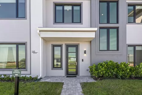 1919 Rashi Dr, Okeechobee, FL 34974 photo 2