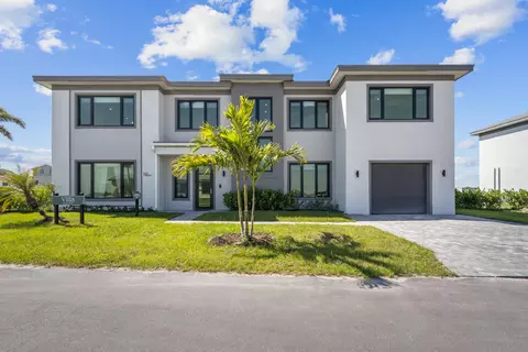 1919 Rashi Dr, Okeechobee, FL 34974