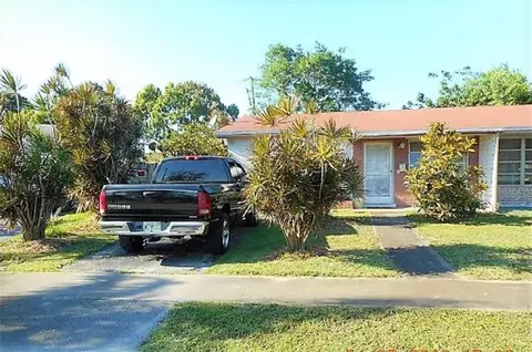 3865 NW 42nd Ct, Lauderdale Lakes, FL 33309