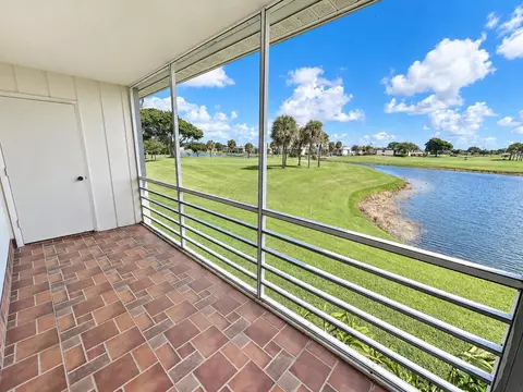 323 Flanders G Dr, Delray Beach, FL 33484