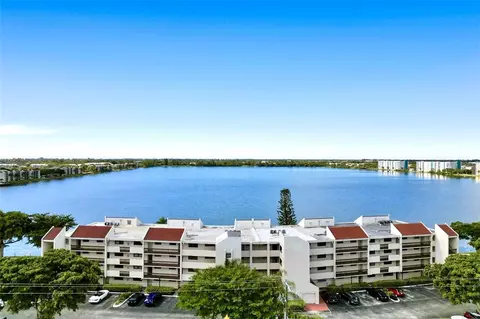 111 Lake Emerald Dr #404, Oakland Park, FL 33309