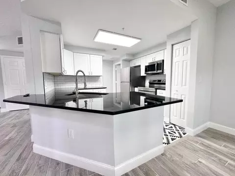 2730 Anzio Ct #105, Palm Beach Gardens, FL 33410