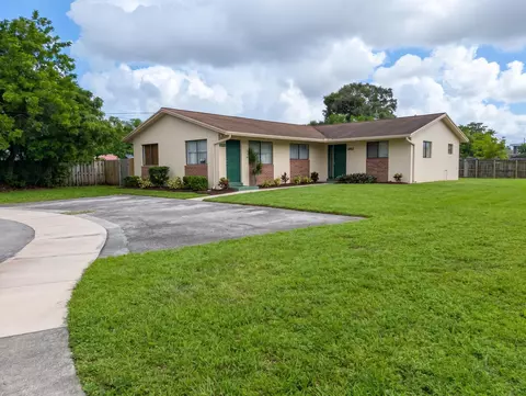 6110 SW 44th St, Davie, FL 33314