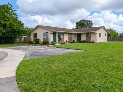 6110 SW 44th St, Davie, FL 33314