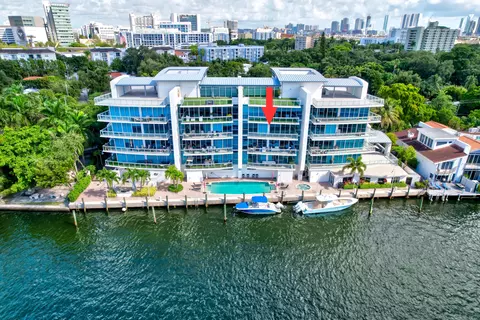 1090 NW North River Dr #402, Miami, FL 33132