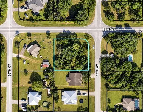 9925 85th St, Vero Beach, FL 32967