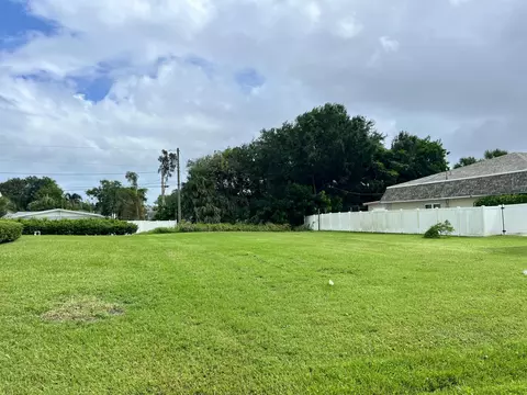 1270 29th Ave, Vero Beach, FL 32960