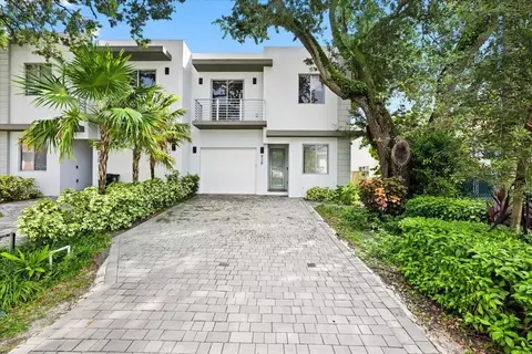 828 SW 30th St, Fort Lauderdale, FL 33315