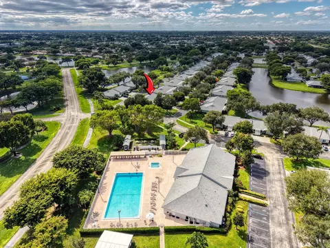 View/Area - 8918 Windtree St, Boca Raton, FL 33496 photo 7 of 10