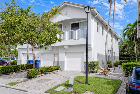 3037 Laurel Ridge Cir, Riviera Beach, FL 33404