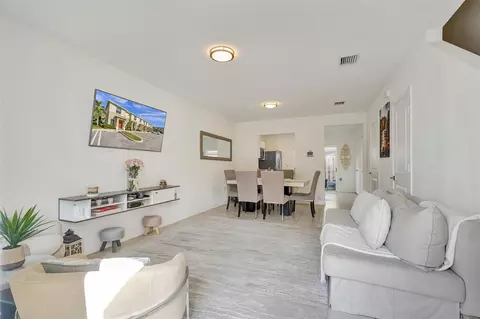 540 NE 4th Ter, Florida City, FL 33034