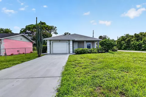 2011 San Diego Ave, Fort Pierce, FL 34946