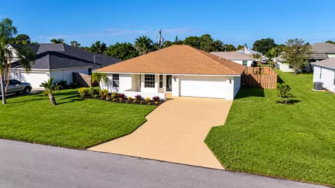 2912 SW Rosetta St, Port Saint Lucie, FL 34953