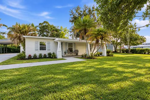 1263 SW Thelma St, Palm City, FL 34990