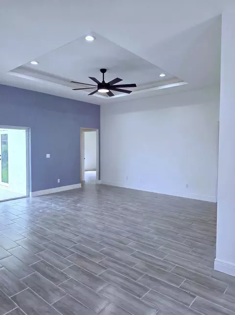 1260 Larkspur St SE, Palm Bay, FL 32909