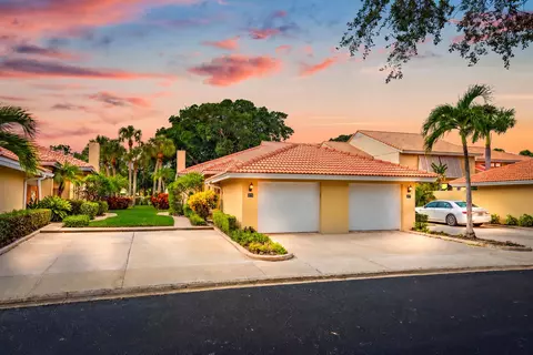275 Old Meadow Way, Palm Beach Gardens, FL 33418