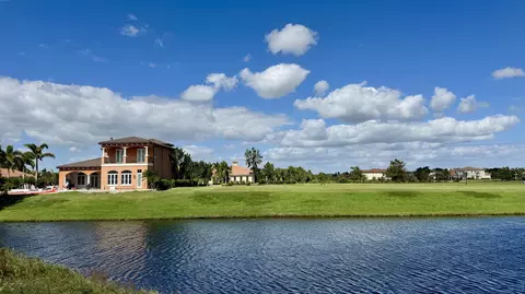 114 SE Via San Marino, Port St Lucie, FL 34984