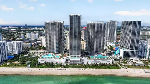 1800 S Ocean Dr #806, Hallandale Beach, FL 33009