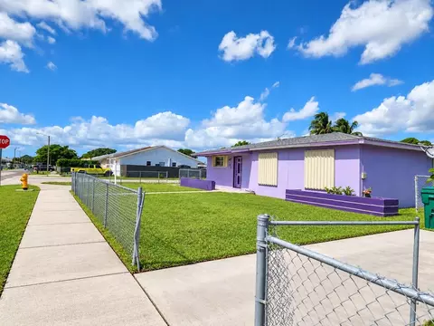 3431 NW 194th Ter, Miami Gardens, FL 33056