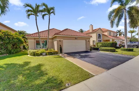 8932 S Lake Park Cir S, Davie, FL 33328