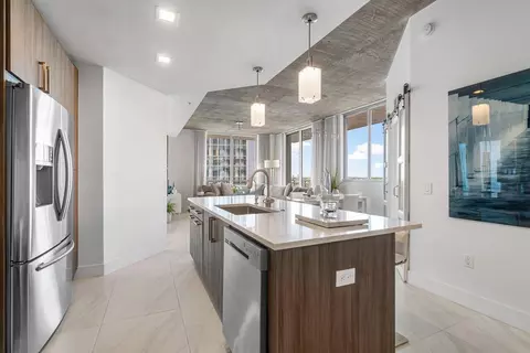 300 S Australian Ave #805, West Palm Beach, FL 33401