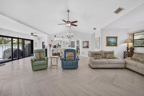 Living - 1127 E Seminole Ave #15D, Jupiter, FL 33477 photo 3 of 3