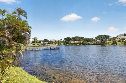 View/Area - 1127 E Seminole Ave #15D, Jupiter, FL 33477 photo 4 of 5