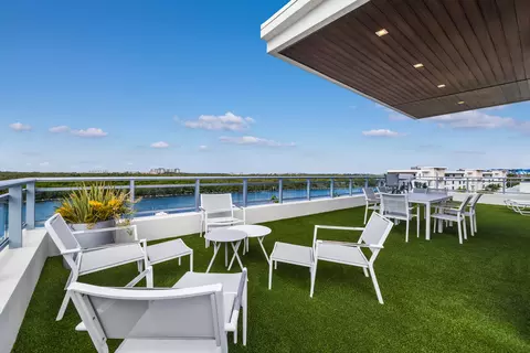 350 Desoto St, Hollywood, FL 33019
