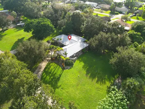 305 10th Ave, Vero Beach, FL 32962